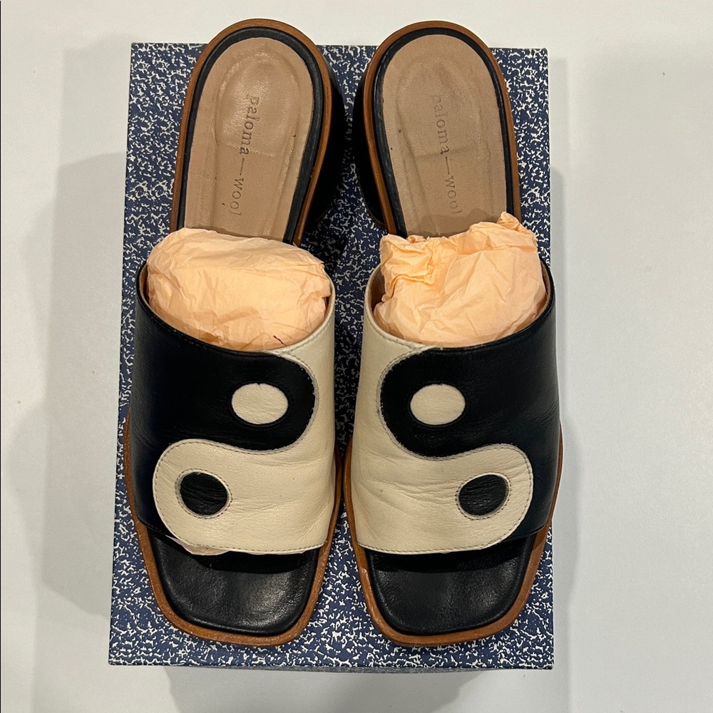 Paloma Wool Yin Yang “Talla” Heels
